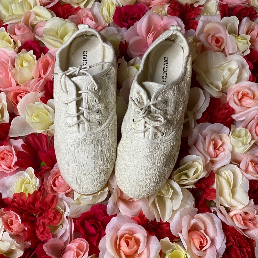 ¡NEW! Oxford Lace Dress Shoes Women 8